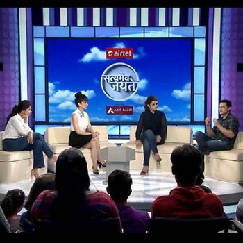 Aamir Khan asks an intimate question to B-Town Ladies!