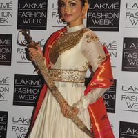 Isha Koppikar Photos