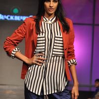 Anushka Manchanda Photos