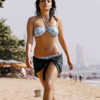 Aruna Shields Photos