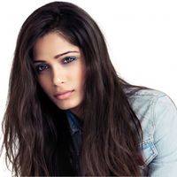 Freida Pinto Photos