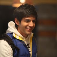 Kartik Aaryan Photos