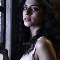 Sapna Pabbi Photos