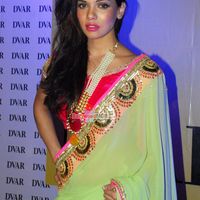 Sara Loren Photos