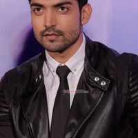 Gurmeet Choudhary Photos