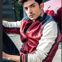 Gurmeet Choudhary Photos