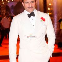 Saif Ali Khan Photos