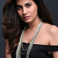Shreya Dhanwanthary Photos