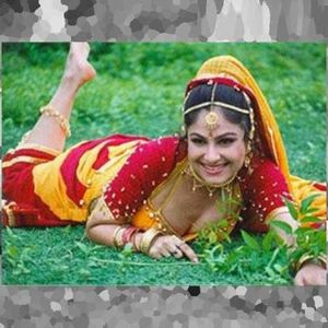 Ayesha Jhulka Image