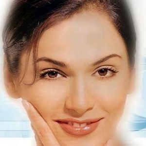 Isha Koppikar Image