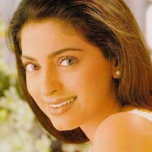 Juhi Chawla Image