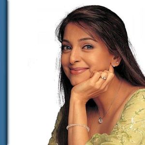 Juhi Chawla Image
