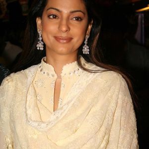 Juhi Chawla Image
