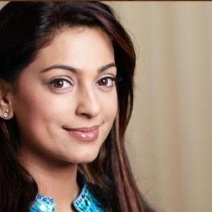 Juhi Chawla Image