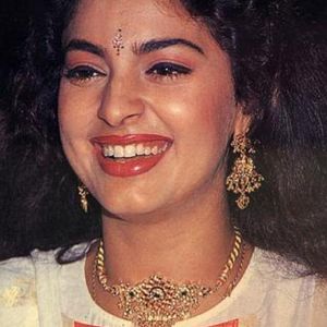 Juhi Chawla Image