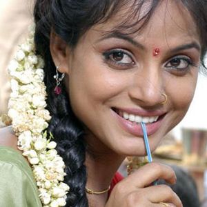Neetu Chandra Image