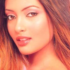 Riya Sen Image