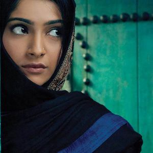 Sonam Kapoor Image