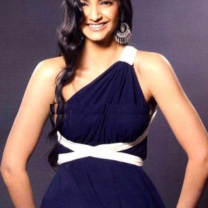 Sonam Kapoor Image