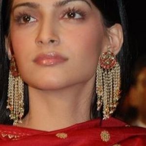 Sonam Kapoor Image