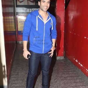 Tusshar Kapoor Image