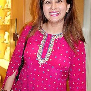 Poonam Dhillon Image