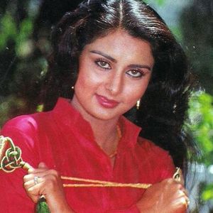 Poonam Dhillon Image