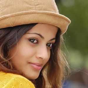 Sneha Ullal Image