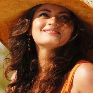 Sneha Ullal Image