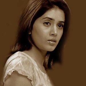 Sonali Kulkarni Image