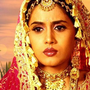 Sonali Kulkarni Image