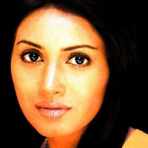 Sonali Kulkarni Image