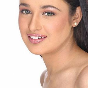 Yuvika Chaudary Image