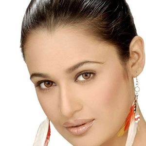 Yuvika Chaudary Image