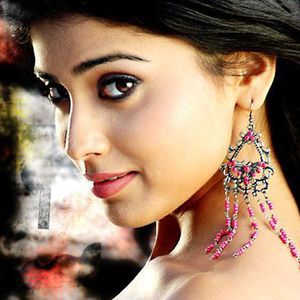 Shriya Saran Image