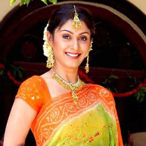 Manjari Phadnis Image