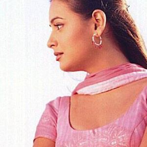 Dia Mirza Image
