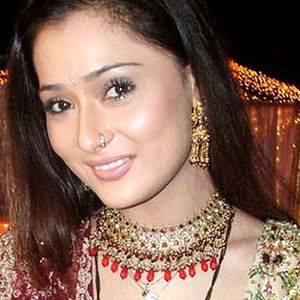 Sara Khan Image