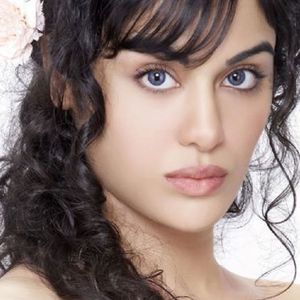Adah Sharma Image