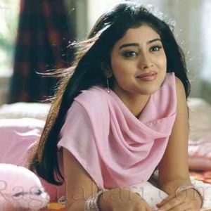 Shriya Saran Image