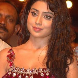 Shriya Saran Image