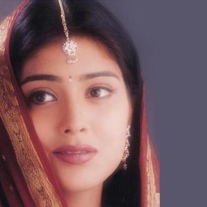 Shriya Saran Image