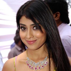 Shriya Saran Image