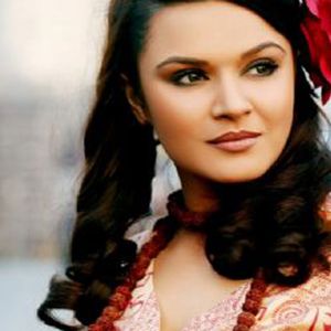 Aashka Goradia Image