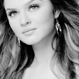 Aashka Goradia Image