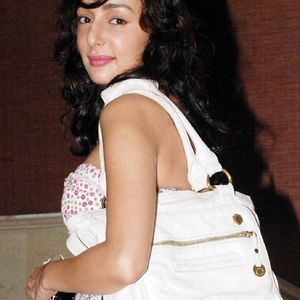 Feryna Wazheir Image