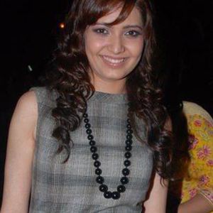 Karishma Tanna Image