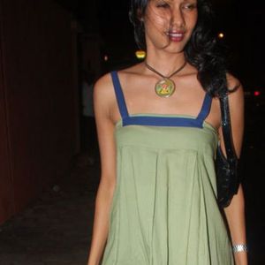 Nethra Raghuraman Image