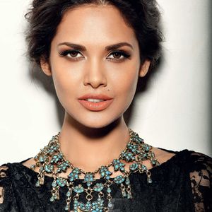 Esha Gupta Image