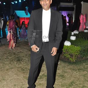 Ravi Kishan Image